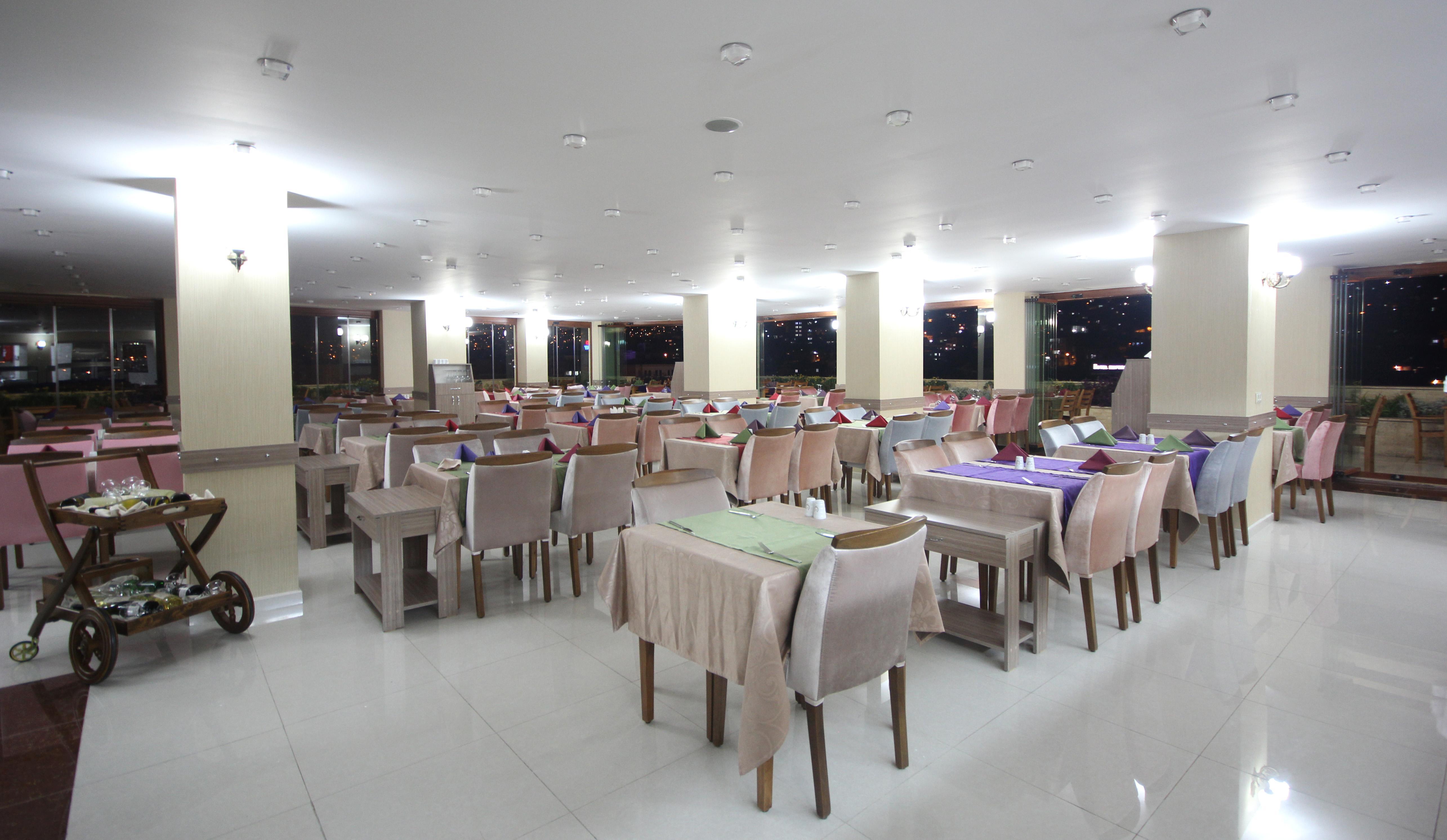 Grand Corner Boutique