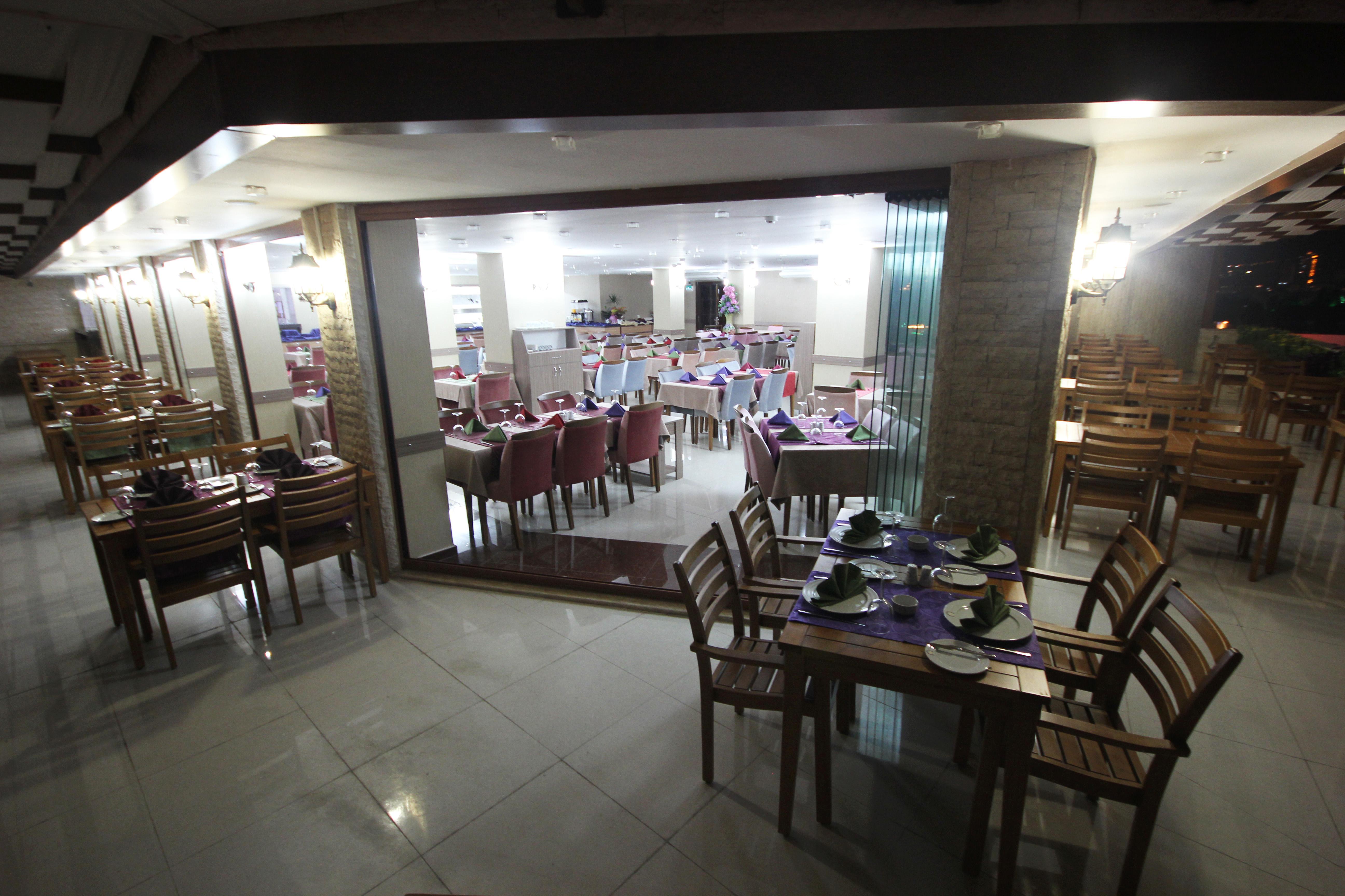 Grand Corner Boutique