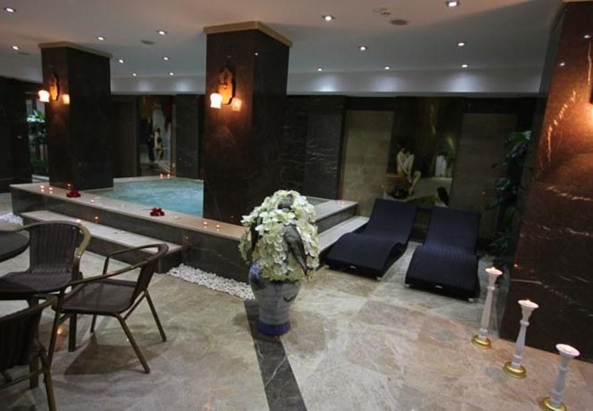 Grand Corner Boutique İzmir