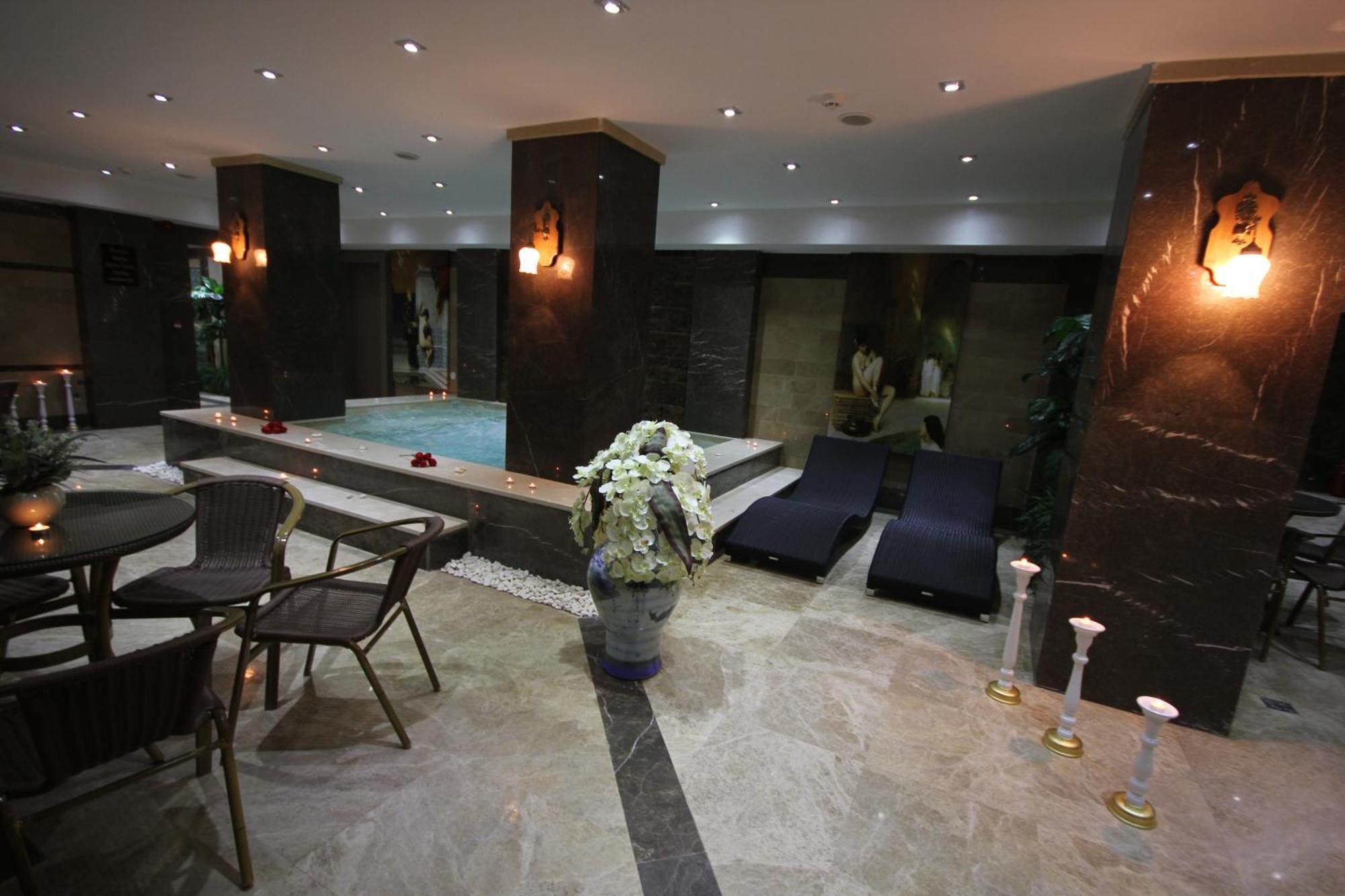 Hotel Grand Corner Boutique 4*